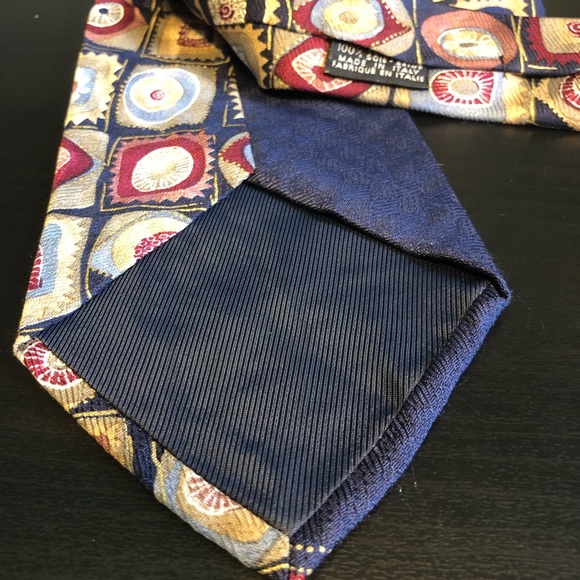 Alcione Silk Tie - Picture 6 of 6